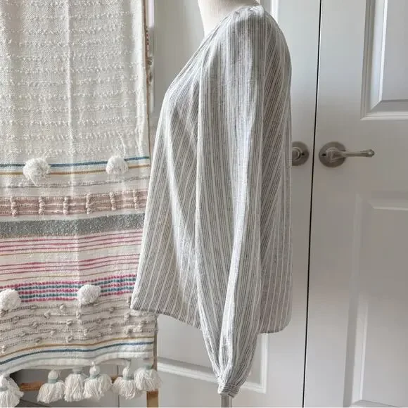 Faherty Naomi Grey Striped Long Sleeves Button Down Linen Blend Shirt Size Small - Picture 4 of 10